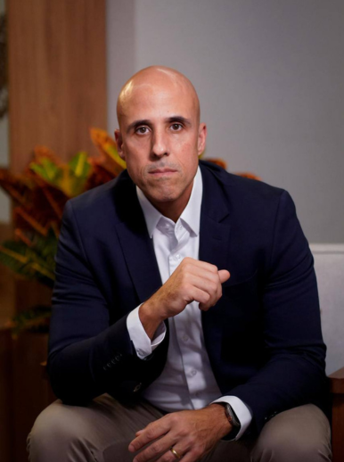 Samuel Kiss, hipnoterapeuta